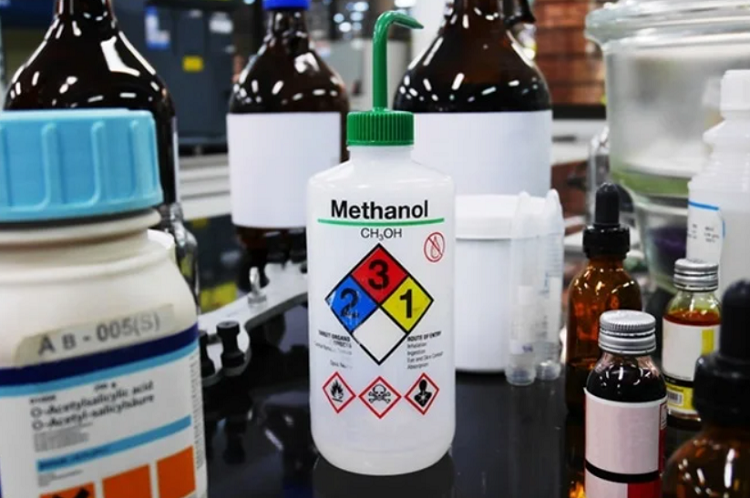 حلال متانول